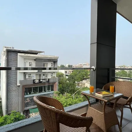 Zen Suites Gurgaon - Luxe Stays Collection Exterior photo